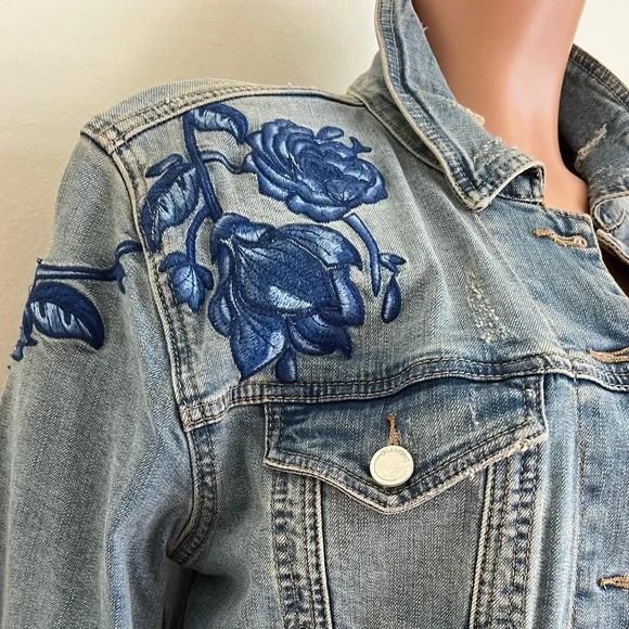 BLANK NYC embroidered jean jacket - Picture 11 of 14